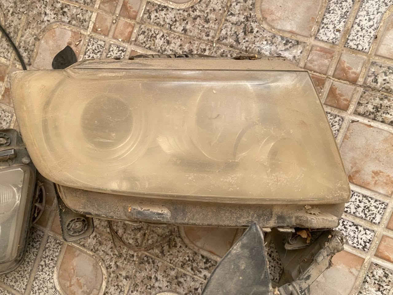 سعر مناسب  غراض جيب موديل 13  بنيد ومازدات ودعاميه خلفيه أصليات وكاله  ***********
