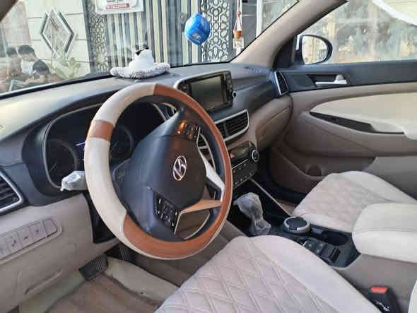 توسان أمريكي موديل ٢٠ فول عده بنراما جاهزه من كلشي تخم تاير جديد رقم شمالي جديد للبيع السعر ١٧٠ وبيه مجال *********** مكان الصويره تريد وكاله تريد تحويل
