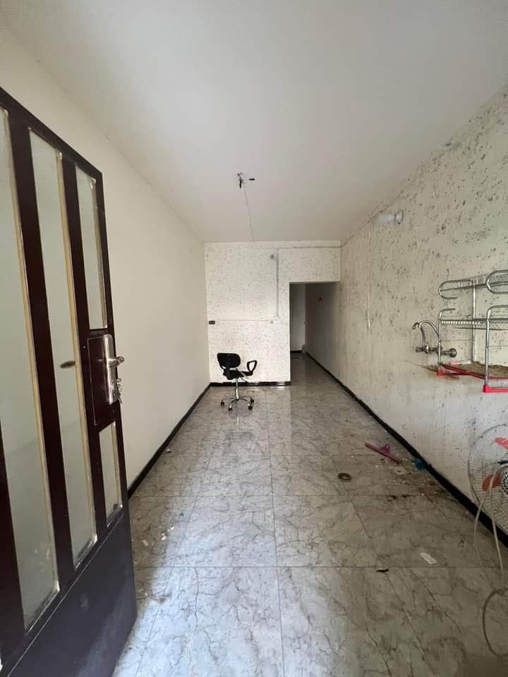 #للايجار_في_السيدية
دار سكني المساحة 160 متر بالتجاري

يحتوي مدخلين غرفتين وحده جوه وفوك صالة مطبخ خدمات كراج حديقة 

#اجاره ٩٠٠ وبيه مجال

#للأستفسار 

***********
