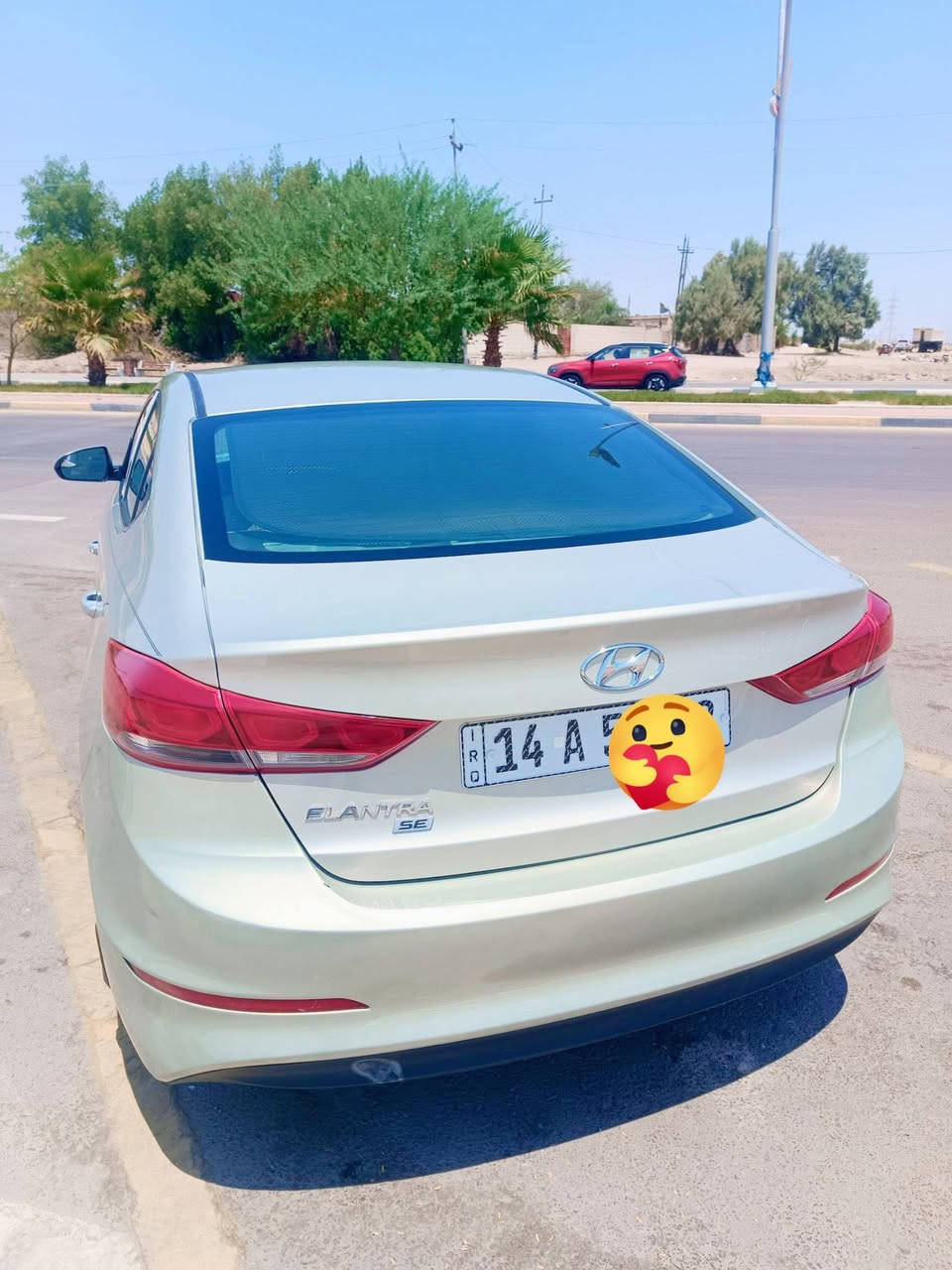 السلام عليكم الانتره للبيع
رقم بصره انگليزي جديد موديل ١٨ وارد امريكي حادثها بنيد فقط منضومه زنون 
 كفال من الضربه والتبديل مكينه ٢٠٠٠ الفين دوش /تبريد شغال حداده تخم تاير/ *********** البصره الزبير
السعر  ١١٠  وبيها مجال
