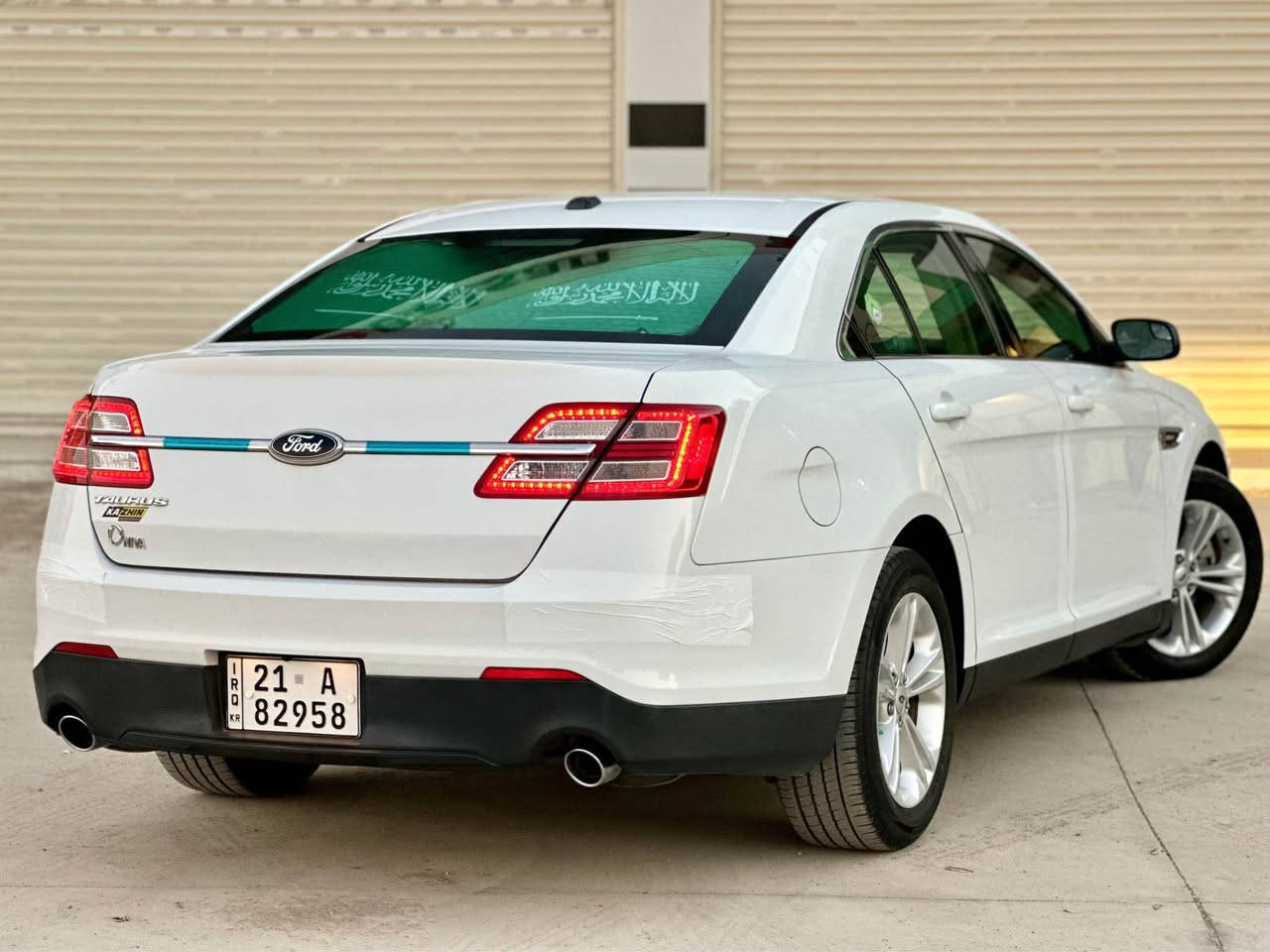 سلام عليكم 
للبيع 
نوع سيارة /فورد تورس اخت زيرو 
موديل /2014
ماشية /60كيلو متر 
سيارة خليجية صفر نيفا مكفولة كفالة عامة من دعامية للدعامية  ويا 3 مفاتيح 
العنوان /ديالى خانقين 
الاستفسار ع رقم 
*********** خناقين, ديالى
