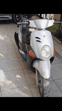 دراجه فله للبيع اوراق اصوليه مدفوع الكمرك   موديل 2010 مكينه ناعمه كلش...