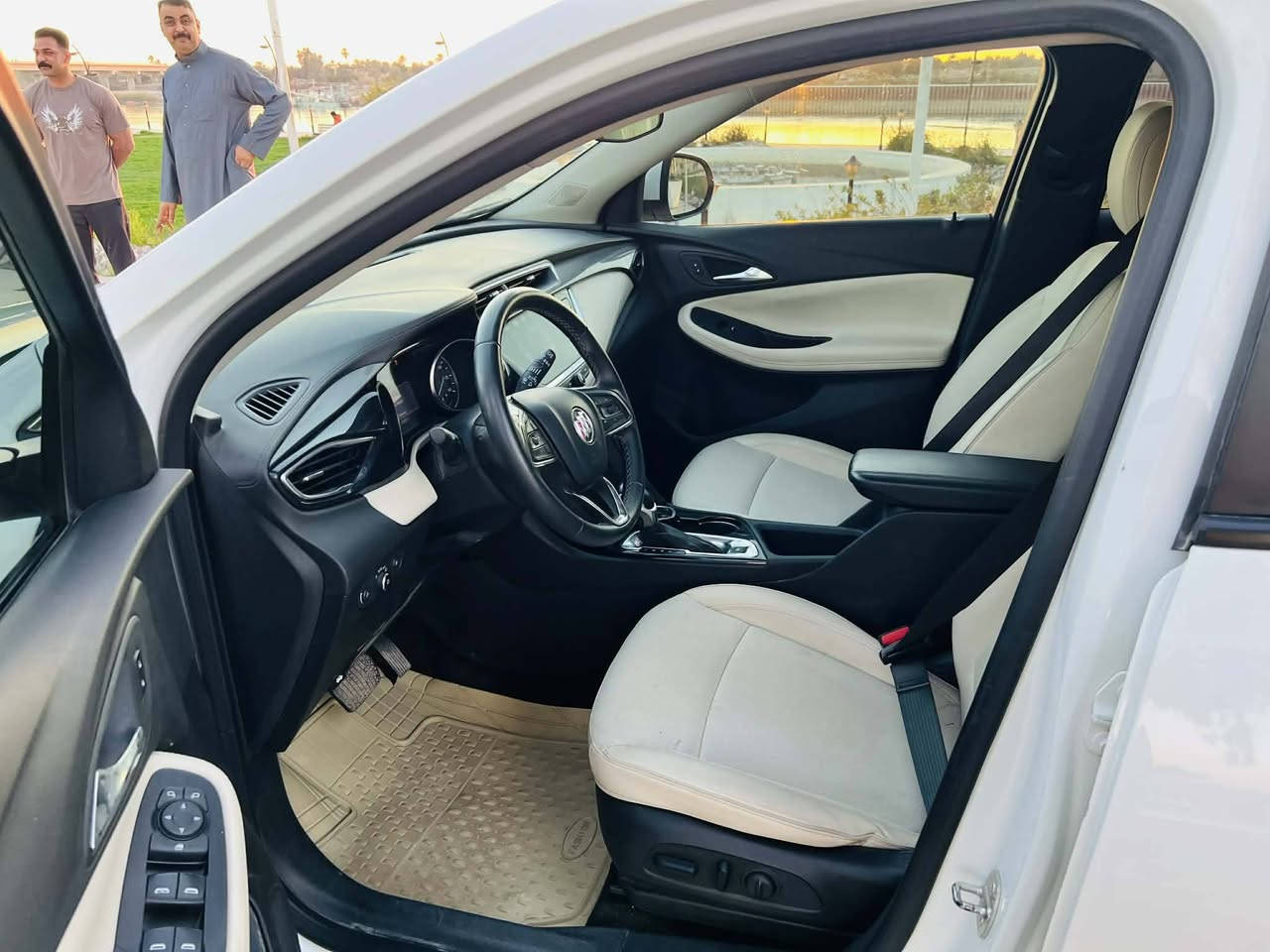 السلام عليكم
مكلف بالنشر 
بيع او مراوس بسيارة اقل بيوك انكور st 2023
تشغيل عن بعد  
محرك 1300 تيربو 
تدفئة ستيرن 
تدفئة كشنات 
داتا شو 
ممشى 55 الف 
كير كهرباء 9نمر نمر 
بدون ايرباك ونفس جاملغ مصلح ربع بس كفاله 
***********
***********
