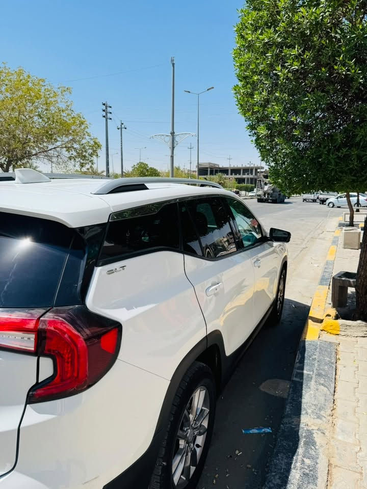 جي ام سي تيران (SLT) موديل : 2024
عداد المسافة 46 الف مايل
قابل للزياده
حجم المحرك : 1.5L TURBO (4،سلندر) جدا اقتصادي
 ضرر السياره بابين نفس لون وشويه من جاملغ 
4 ابواب بصمة
بصمة تشـــغـــيل

تشغيل عن بعد (𝐑𝐄𝐌𝐎𝐓𝐄 𝐒𝐓𝐀𝐑𝐓)

شاشة كبير لمس

كــــاميــــرة فول HD

هـــانـــد بـــريـــك بصمة 

اوتو هولد (𝐀𝐔𝐓𝐎 𝐇𝐎𝐋𝐃)

اوتو ستارت (𝐀𝐔𝐓𝐎 𝐒𝐓𝐀𝐑𝐃)

اوتو ستوب (𝐀𝐔𝐓𝐎 𝐒𝐓𝐎𝐏)

رادار امامي (تحديد مسار)

رادار جانبي  (نقاط عمياء)

رادار امامي خلفي (التحذير من الاصطدام)

نظام : 𝐄𝐂𝐎

تحكم استيرن 

تبريد لمس

تبريد قطعتين 

لايتات 𝐋𝐄𝐃 ليد عدسة زينون بيلادي 

بلاجكتور 𝐋𝐄𝐃 ليد بيلادي

بكلايتات 𝐋𝐄𝐃 ليد بيلادي

وبعد هواية مواصفات …

السعر.159 وبيها مجال قليل

بيع او مراوس  حسب القناعه

للاستفسار اتصل على رقم
*********** 
***********

