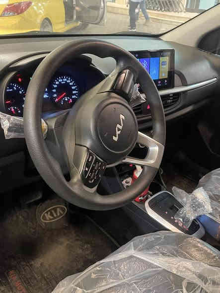 السلام عليكم 
للبيع كيا بيكانتو  خليجي ومكفولة كفالة عامة 
2023 

المواصفات 
1  تحكم ستيرن 
2 شاشه مع كامره خلفيه
3 مرايات شفط
4 اشاره مرايه 
5 جام كهرباء 4 
6 ويل كاب اصلي 
7 كير محرك بحاله الشركه 
8 حجم المحرك 4 سلندر 1400 
9- تبريد ثلج وضع شركة
10  سبير ع وضع الشركه 
11 ماشيه السياره 10 الاف 
12 لاقطه 
14 عدد المفاتيح  2  مال  الشركه

مكان حي الاعلام - شارع سوق اميمة 

للتواصل :- ***********
