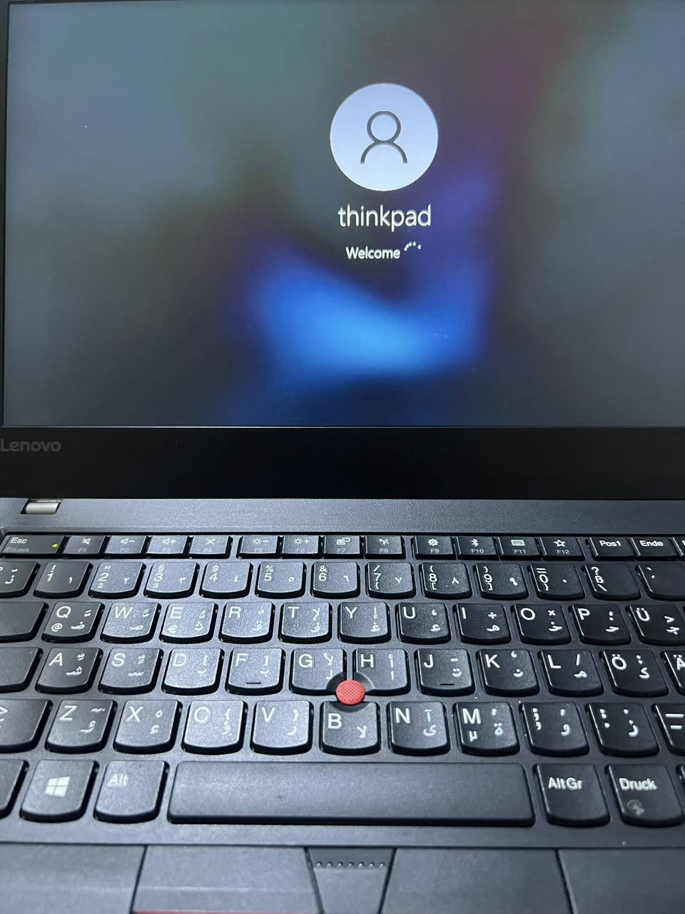 السلام عليكم

لابتوب Thinkpad من شركة lenovo

لابتوب كلش حلو ومرتب ونظيف
مواصفاته :
المعالج : intel core i 5
الجيل : السادس
الرام الخارجي : 8GB
المساحة : SSD 256
ويندوز  : 10 برو
حجم الشاشة : 14.3 
بصمة اصبع بالجانب

البطارية ليثيوم تنطي وقت 3-4 ساعات 
شحن سريع

المنافذ  :
يحتوي على 3 منافذ USB
منفذ تايب سي 
منفذ AUX مال سماعات
منفذ HDMI حتى تعرض الابتوب بشاشة
منفذ Sd للرام
منفذ  كيبل Lan

منصب عليه وورد واكسل

السعر  : 230 ألف وبيها مجال بسيط

رقمي :***********
مكاني : نجف
الي يريد توصيل لأي محافظة اكدر اوفر اله إن شاء الله
