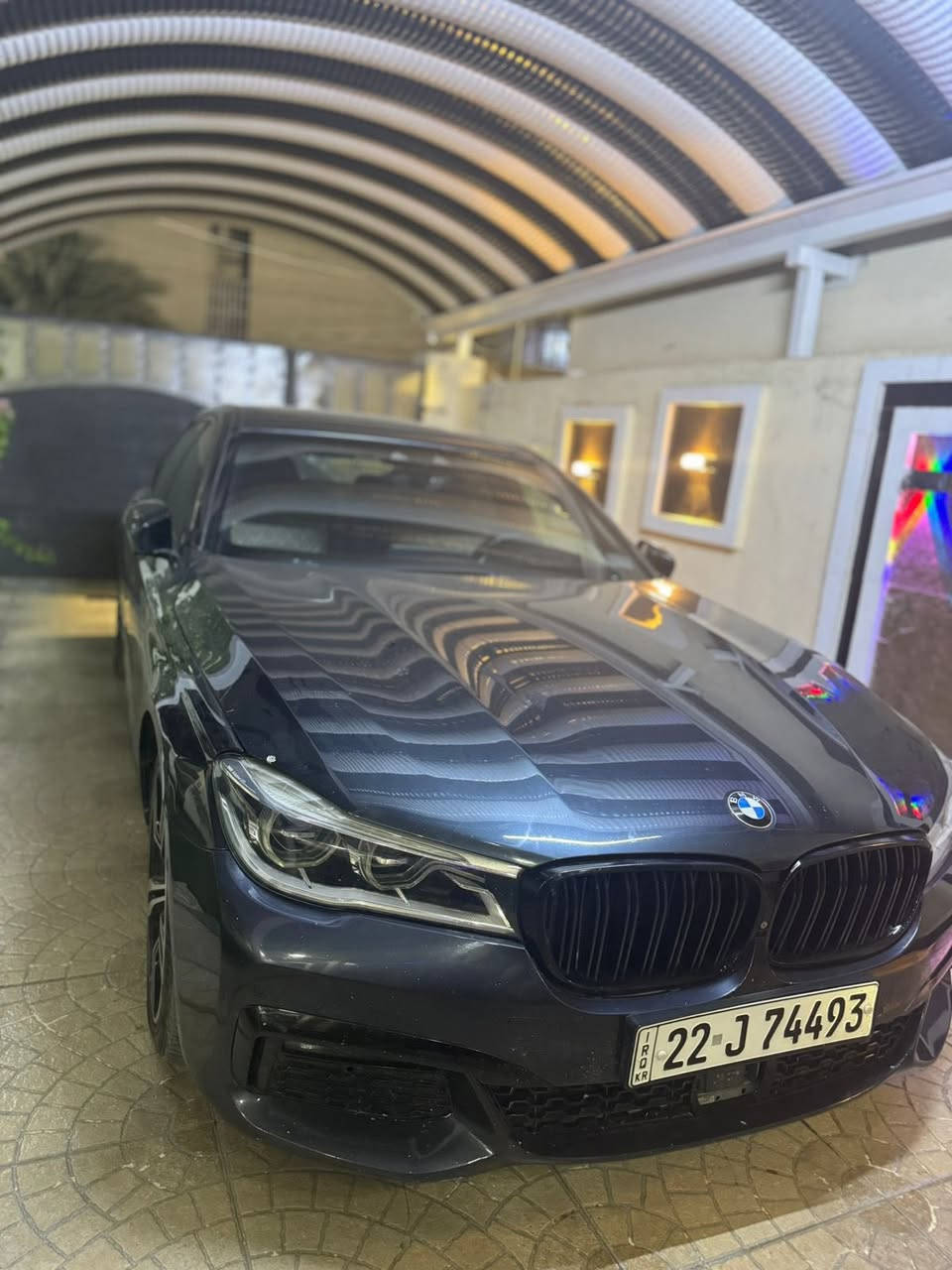 سلام عليكBMW حجم750i موديل 2017 مكينه 8 سلندر فول مواصفات گير مكينه مكفولات بيهه ضربه بخشم البنيد والجاملغ عله كد شبر السياره وكالة العروش مواصفاتهه رادرات اماميه وجانبيه وحساسات اماميه وجانبيه داخل لونين مشمشي واسود شاشه عاكسه بردات كهربائيه سقف بانوراما جنطه كهربائيه بيبان شفط
رقم اربيل تحويل ثاني زيوم 
السعر /320 وبيهه مجال وترهم مراوس 
للاستفسار/ ***********

