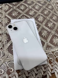 ايفون 13 عادي  لون ابيض  بطاريه 88 %  ذاكرة 256  نموذج N داخل صيانه بش...