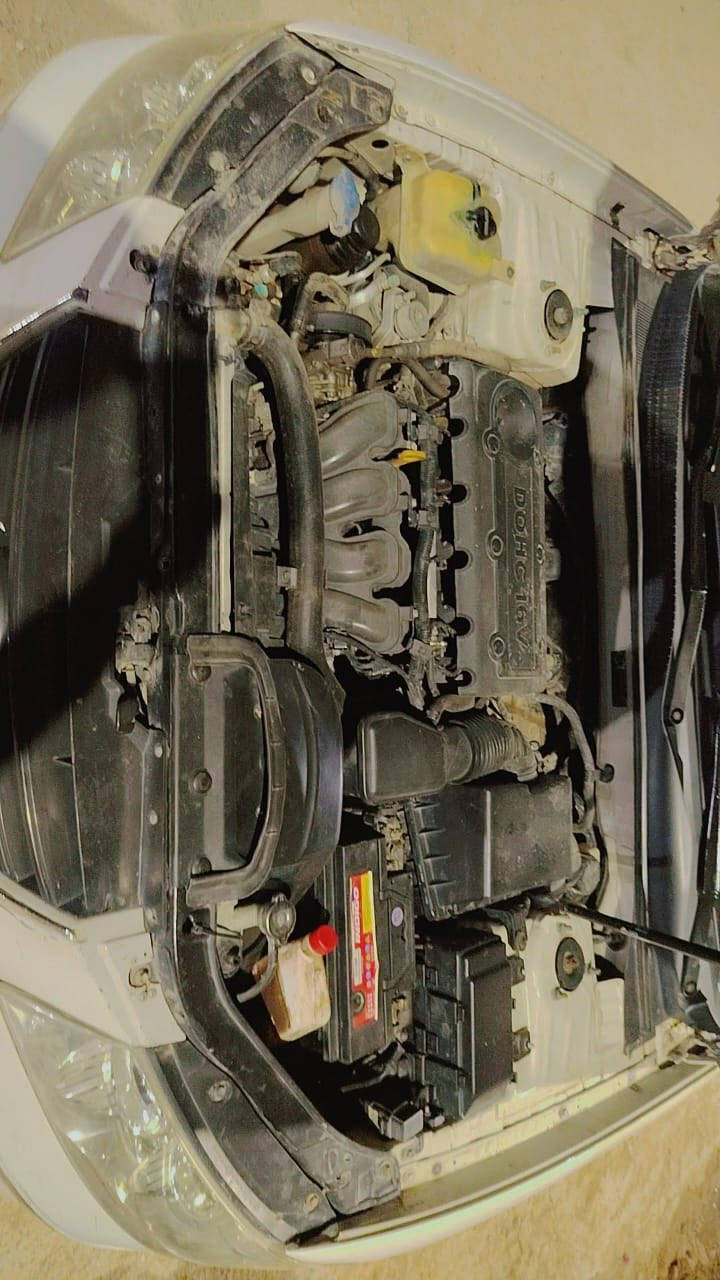 سوناتا 2009 للبيع غير مكفوله بيه طخات السعر 105.  ***********
