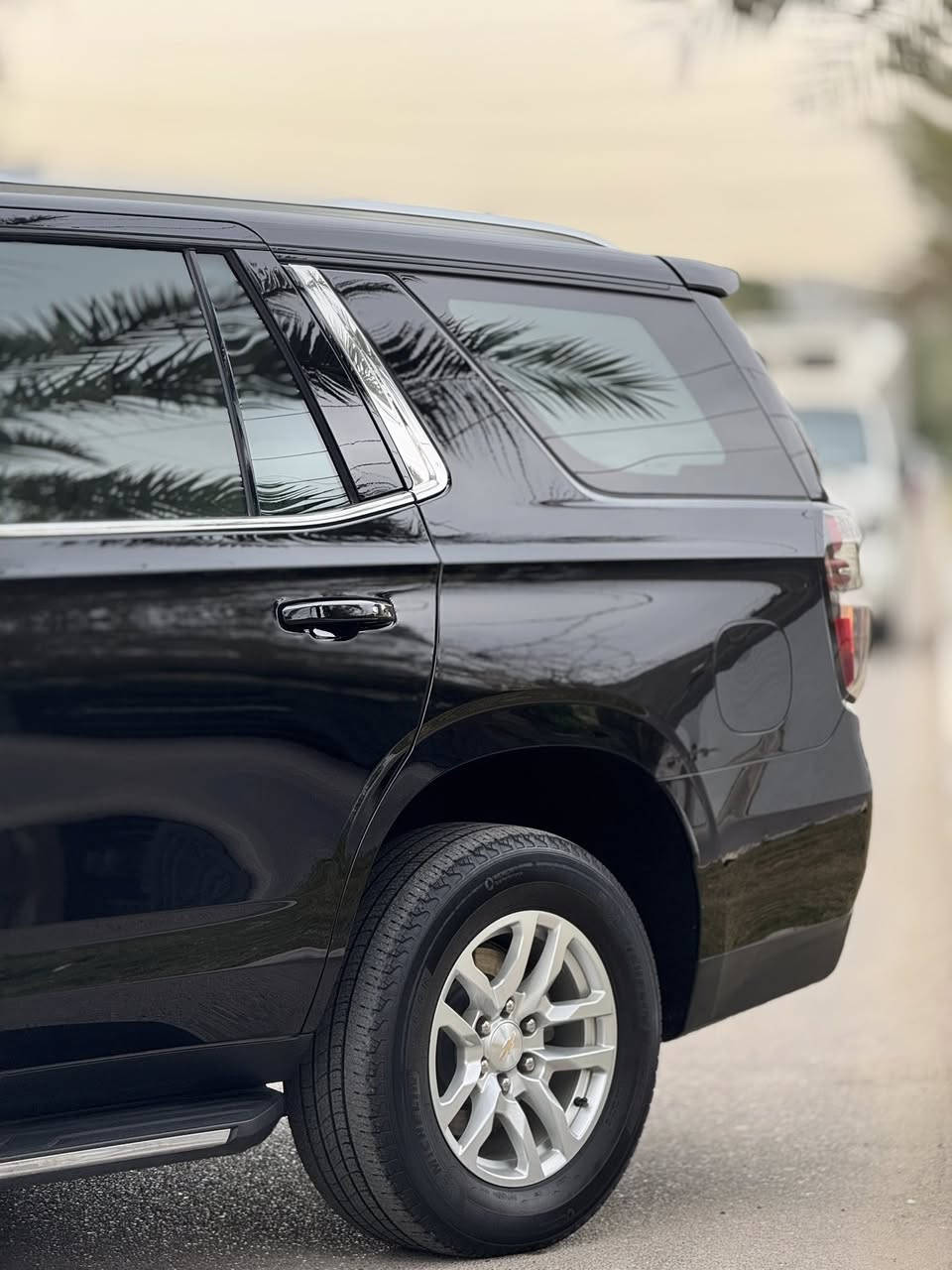 السلام عليكم
السلام عليكم 

للبيع فقط بدون مراوس #بدون_مراوس

شوفرليت تاهو 2023 LS

وكالة خليجية

مكفولة من التبديل + الصبغ + الدبل كود ✅
كير + مكينة كفالة✅

ماشية 44 الف كيلو متر 

السيارة جديدة ب باكيت كلش نضيفة 
شرط ترايك للكويت 

جاهزة اي نقص مابيه
تحويل مباشر ورقم جديد 

مواصفات

ثلاجة
بصمة 
تشغيل عن بعد
حساس امامي
رادار امامي
كشن هزاز
رادار ب مري ( نقطة عمياء )
سايد بريك بصمة 
اوتو ستوب
نفكيشن
دبل كرسي كهرباء
شاحن وايرليس

الخ من مواصفات LS معروفة 

ملاحظة ( بيه pdr ب هلال جاملغ خلفي على اصبعين + رصعتين ب جاملغ سايق خلفي ) 
غير شي اني اتحمل سونار وشرط تفحص وين ميعجبك 

العنوان بغداد الكرخ 
السعر 455$ بي مجال كلش قليل 

***********
