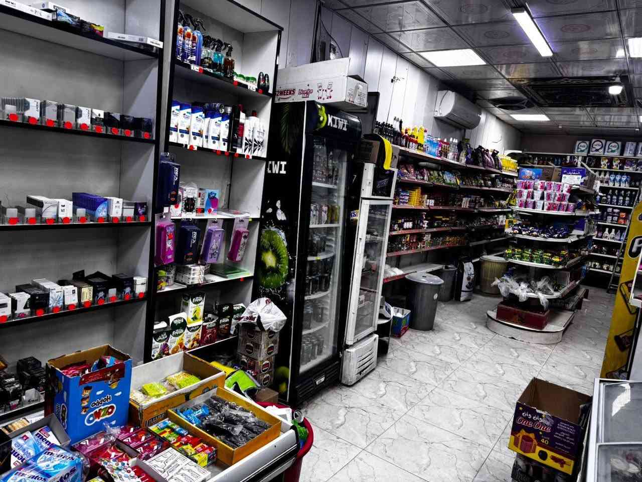 سلام وعليكم اسواق لبيع 11 عارضه 3 مل شركه4 مجمدات سبالت 3 مبرده سستم كامرات جهاز رصيد ميز كاشير بلازمه سلات جبس لعنوان البلديات تقاطع الكهرباء السعر 20مليون وبي مجال رقم  *********** مامتوجد عل فيس
