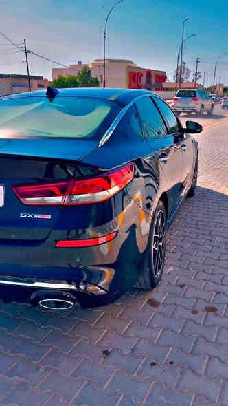 السلام عليكم كيا اوبتيما ٢٠٢٠ وارد امريكي كلين بدون ضرر فقط جاملغ سرقه اعلى فئه فول Sxl بصمه 
بلراما
كشنات حار بارد
مكينه ٢٠٠٠ تيربو برغي ممفتوح بيها 
ستيرن سبورت تدفئه 
لد امامي خلفي
لايت زنون دوار وهواي بعد مواصفات رقم أربيل مميز السعر ١٧٥ للأستفسار الاتصال ***********
