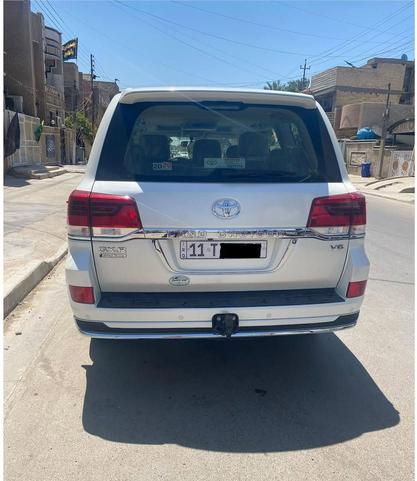 السلام عليكم
لاندكروز gxr 2020 🇯🇵🇯🇵🇯🇵 بريمي  

سياره بيها رصعه مال حصوه بل بندي و بل جاملغ مطلعيها بكد الدعبله 

باقي السياره كفاله عامه  

🛑 سلايت 
🛑 ثلاجه 
🛑 صندوك كهرباء 
🛑 حساسات ٣٦٠ درجه 
🛑 شاحن واير ليس
🛑 شاشات 
🛑 بصمه ابواب وتشغيل 
🛑 زراك لايت 
🛑 كاميرا 
🛑 تبريد مركزي 
🛑 كشنات كهرباء وجلد 

السعر 535$

العنوان بغداد الشعب للاستفسار ***********
