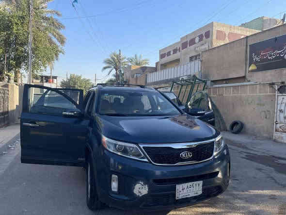 سورنتو 2015 أمريكي 
محرك 4 سلندر 
ماشية : 106 الف حقيقي
رقم بغداد الماني تحويل ثاني يوم
سنوية جديده هزة جديده
المواصفات : 
فول عدا الفتحة 
فور ويل (AWD) 
بصمة تشغيل
بصمة ابواب
تحكم استيرن فول جهتين
اشاير بالمري
تثبيت سرعة
2قطع تبريد
لد امامي وخلفي 
7 راكب
شاحن وايرلس
يدات الابو
العنوان : بغداد 
الاستفسار 
‭0771 321 7620‬
