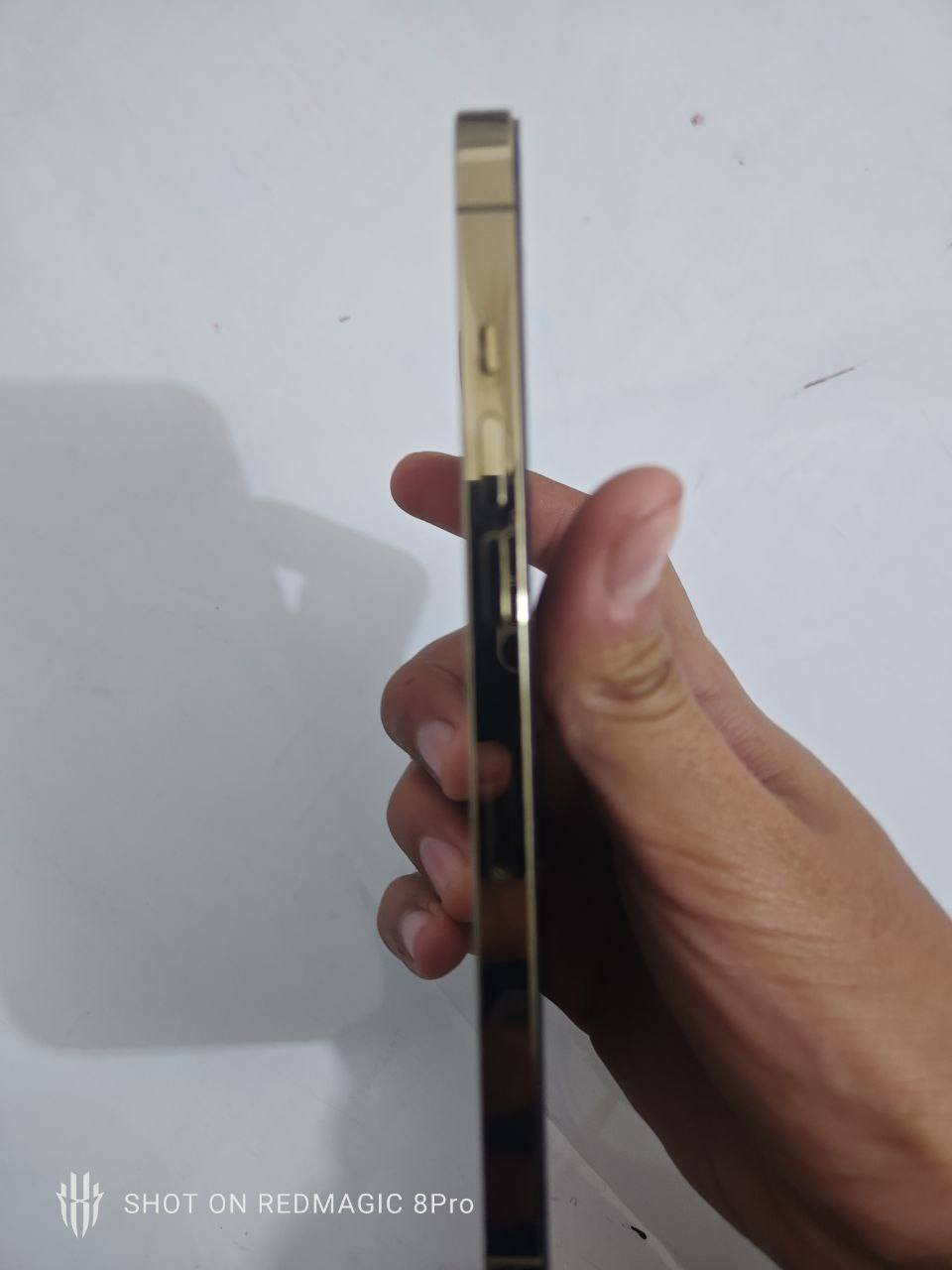 سلام عليكم
ايفون 12برو ماكس 

ملحقاته كارتون + كيبل

لون ذهبي 

بطاريه 77 

كفاله عامه 

ذاكره 256

وتر برو 

نضافه 100%

سعر نفضل خاص
***********
