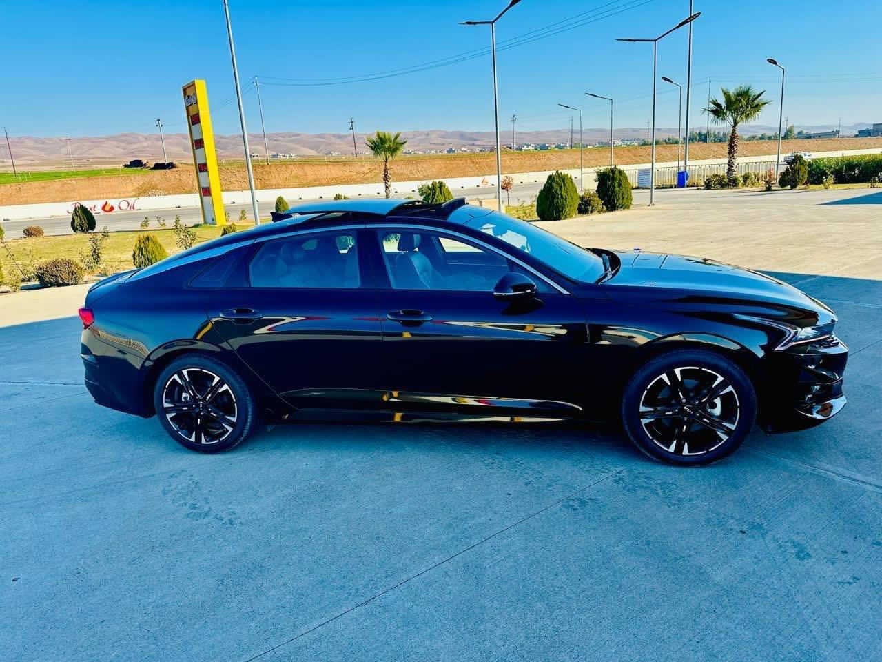 كي فايف جيتي لاين GTline (فول مواصفات)
موديل 2023 ماشية 11 mi فقط
مكينة 1.6 تيربو 
بانوراما 
تشغيل بصمة + تشغيل عن بعد  + بصمه ابواب
خمس انظمة قيادة
شاشه كاربلاي
كشنات جلد احمر تتدفئة تبريد 
كشنات حضن
شحن لاسلكي 
حساس امامي + رادار
كامره دوارة 
تحكمات
نقطه عمياء
نضام سبورت تشغيل عن بعد
ستيرن حرف D
مراوس شنو عندك اعرض
مكاني ناصريه مركز 
السياره معوقين وكاله عامة ب اسم المشتري
المعوق شاب من كربلاء
***********
