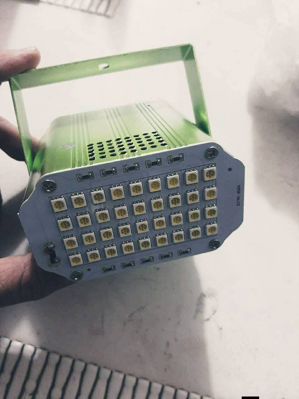 السلام عليكم . هذا الجهاز ليد حساس ع صوت كلش قوي يرهم تعليك محل او بيت . السعر ١٢ ..حلة مركز


**إذا كنت صاحب هذا الإعلان وتريد حذفه لأي سبب، رجاءا أرسل رسالة إلى الدعم الفني**