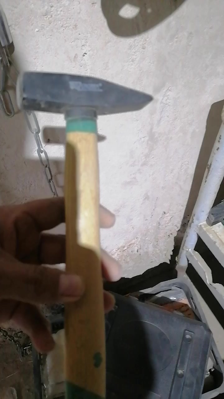 يوجد لدينا مواد نشايه البيع مكان حديثه حي العسكري قرب اذاعه رقم الهاتف ***********
