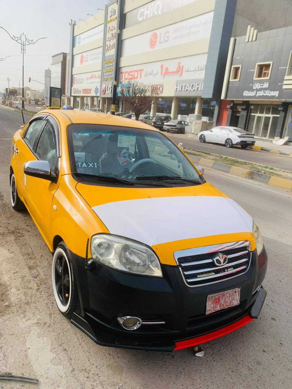 سلام عليكم دايو جنتره شكل افيو للبيع موديل 2009 سياره جديدأ مكينه كير كورلا جديد صدر جديد زوج تايرات جديد كهربائيات كلهه شغاله مابيعه اي نقص هزه مسويلهه جديدأ راعيهه يريد تحويل عليهه غرامات هيئه 900 مرور مصفرهه اريدهه ب 30 صافي وترهم مراوس مكان سياره صلاح الدين تكريت ***********
