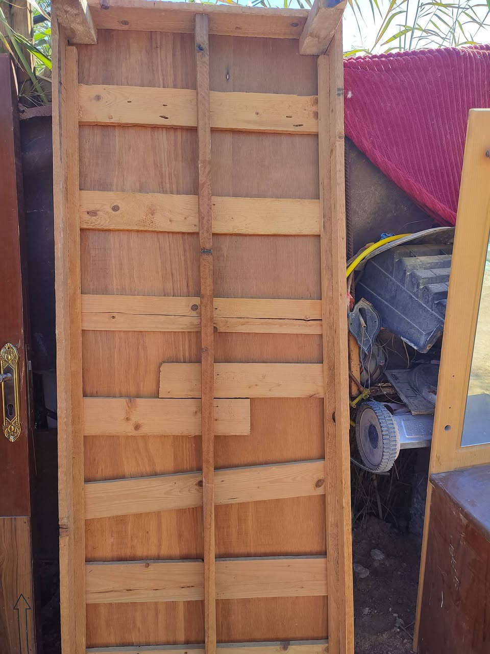 سلام عليكم بيبان وكراسي نجف حي نداء ***********
