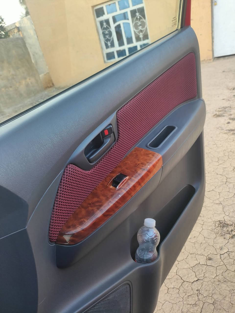 السلام عليكم
سياره للبيع بيكم فلاونز 12 كفاله عامه بسمي رقم واسط نكليزي سياره جاهزه كلشششش جديدة محرك كير اكسن حداديه شرط جديده سياره مال جناي تريد وكاله تريد مداور ثاني يوم  السعر 178وبيهامجال مكاني ذي قار قضاء الفجر ***********
