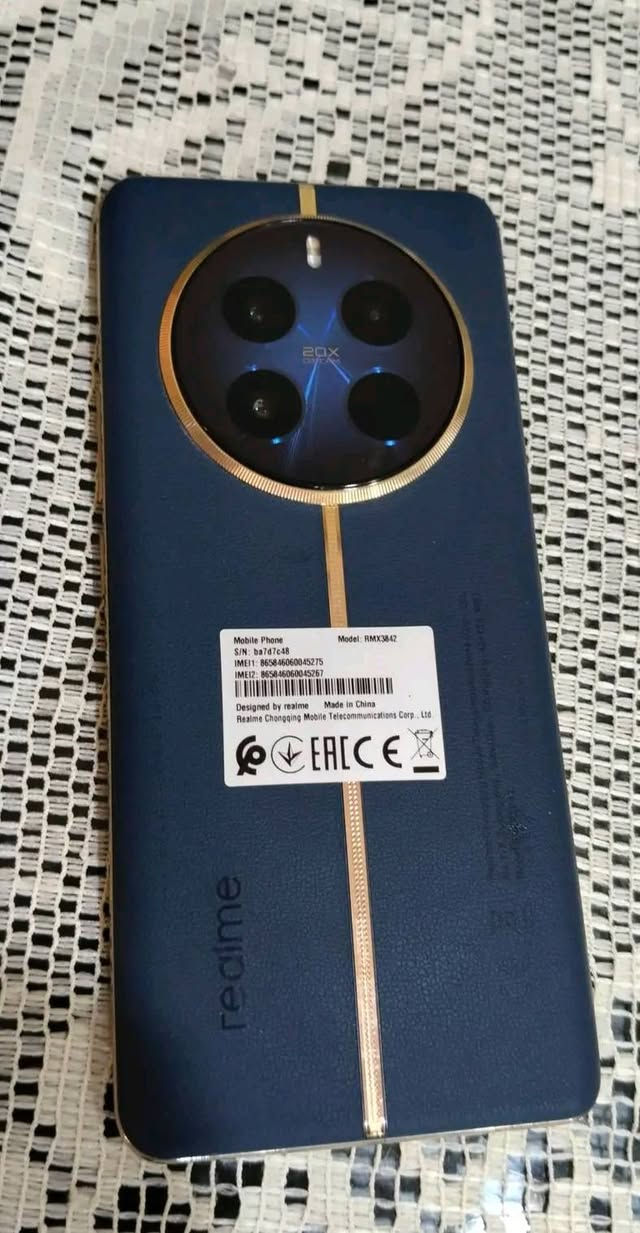 Realme 12 Pro 5G
ذاكره 512
رام 12
بطاريه 5000
ملحقات كامله 
الجهاز ما مفتوح ولا مبدل بي اي شي
السعر 300 وبي مجال قليل
مكاني موصل الايسر الاربجيه قرب جامع البديع 
شراي اتواصل ع الواتساب فقط ماسنجر ماعندي

***********
