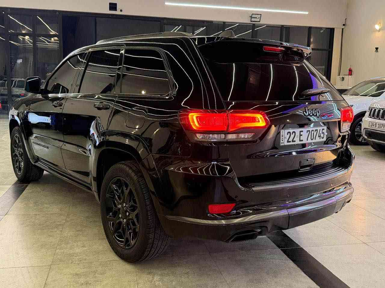 Jeep grand cheroke LMETED X
مواسەفات LMETED X
مۆدیل :2020فوال مواسەفات   
٦ پستۆن مەکینە ٣.٦
سەیارەکە رەقەم اربیله  تەحویل و بەناو کردن بە شەرت
73 هەزار رۆشتووە
گێرو مەکینەو هەموو شتی بە شەرت   هیچی نیە 
 
سعری ٣٠٠  مەجەلی زۆر کەم أربيل, العراق


**إذا كنت صاحب هذا الإعلان وتريد حذفه لأي سبب، رجاءا أرسل رسالة إلى الدعم الفني**