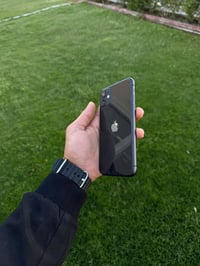 ايفون ١١ • اسود • بطارية ٩٤