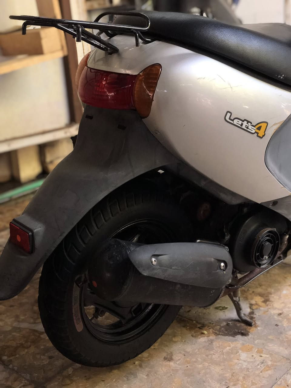 دراجة سازوكي ولفات مال باله الياباني
سرعة 60 مكينه مامفتوحه ع بلادها مكاني البصره 
***********
