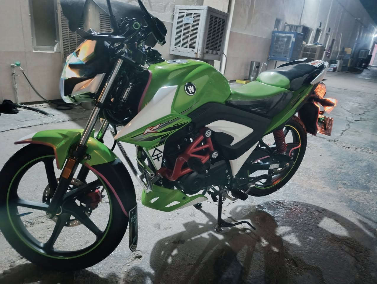السلام عليكم
موطور هاوجي موديل 2023
مسجل كامل رقم انكليزي  مكفول وسعر خاص على هذا رقم 
0783 849 0847
