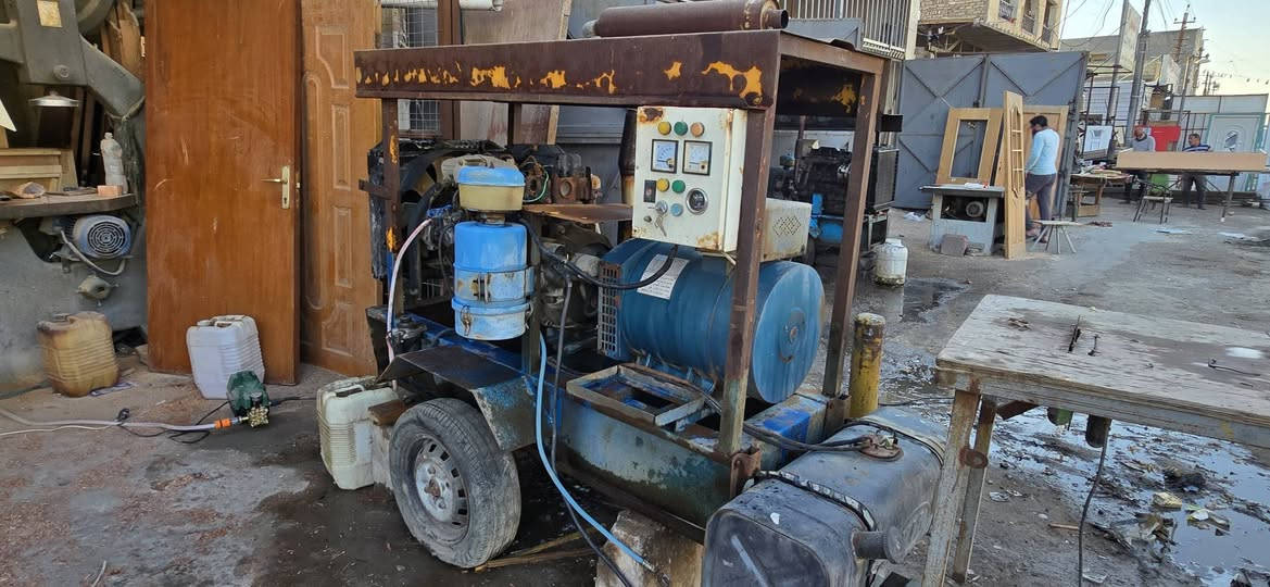 السلام عليكم 
مولد كيا 2701 لا تنقيص ولا تبخير محرك 
ع بلاد برغي ممفتوح بي
راس توليد ٣٠ كي في بلادي سعر ١٤ قفل مكاني بغداد حي الاعلام ***********
