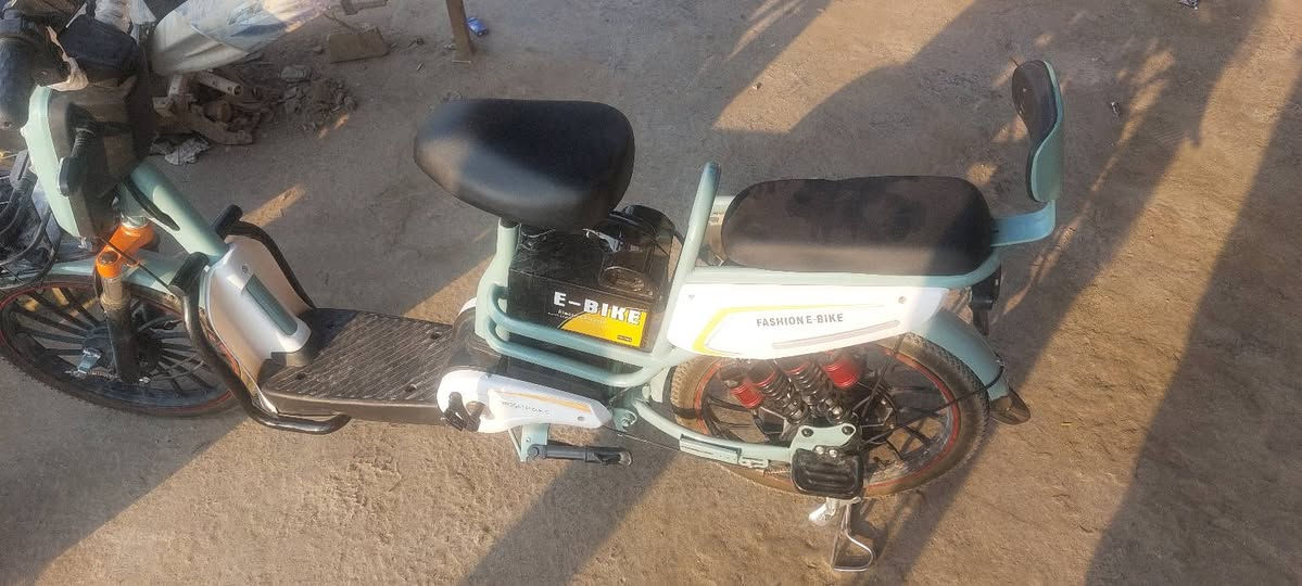 دراجة شحن للبيع بسعر مناسب
استعمال قليل مكانها ديوانية دغارة للمزيد المراسلة واتساب ا و الاتصال على الرقم ***********
