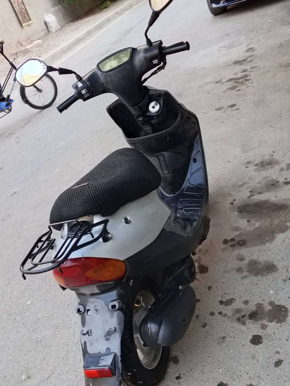 سلام عليكم دراجه 60 نوع بيجي دراجه نظيفه جداً و جديده السعر 350 مكان بغداد الحريه الرقم ***********
