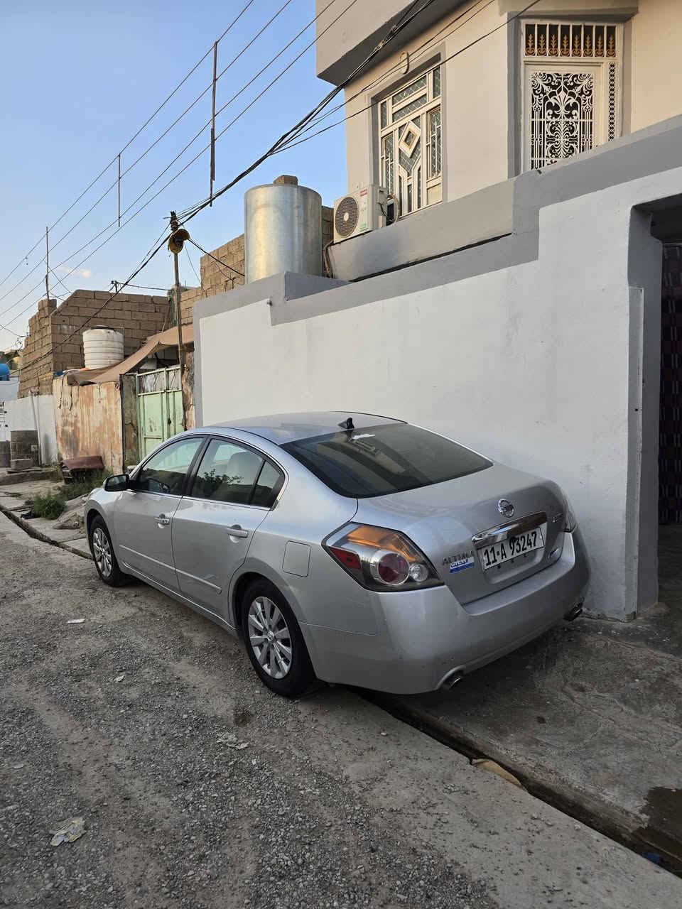 نيسان التيما موديل 12 بغداد بسمي قطعتين صبغ محرك جديد منظومة تبريد كاملة جديده لايت زنون اصلي بطارية جديد اطارات جديده بيع او مراوس بسيارة عالية ***********
