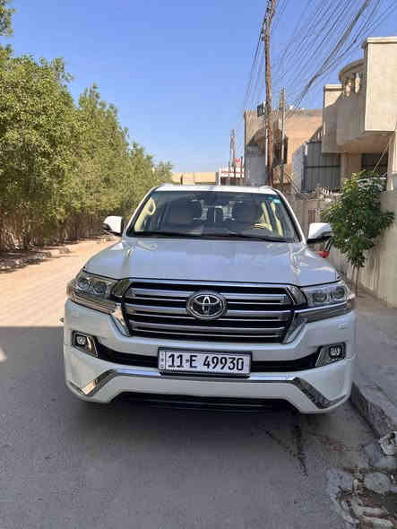 السلام عليكم 

لاندكروز 2017 فطيم اصل فول 1/1 السياره جديده لوك 

مكفوله كفاله عامه 
العنوان بغداد الاعظميه السعر 485 وبيه مجال للطيبين واذا مراوس حسب القناعه

ماشيه  140 الف 

فتحه سلايت 

زراك لايت 
لايت زنون 

4كامرات 

كشنات جلد اصلي كريمي 

دبل كشن كهرباء كشن السائق 3 دكم

8 ايرباك 

تشغيل عن بعد 

شاشه كبيره 

دبل ماوس 

فول تحكم 

7 راكب 

3 قطع تبريد 

محرك 6 سلندر 4000

فورويل دفع رباعي. 

رقم بغداد باسمي تحويل ثاني يوم

السياره بشرط محرك كير صدركلها بعدهه على وضع الشركة
 للأستفسار،  ***********.وتساب، ***********
