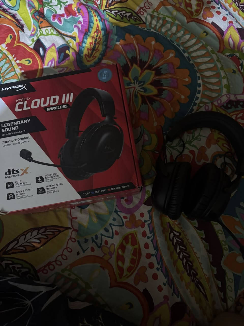 سماعه هايبر اكس لفل3 واير ليس جديده  بس مفتوحه من الكارتونه مملعوب حتى بيها *********** سعرها 110
