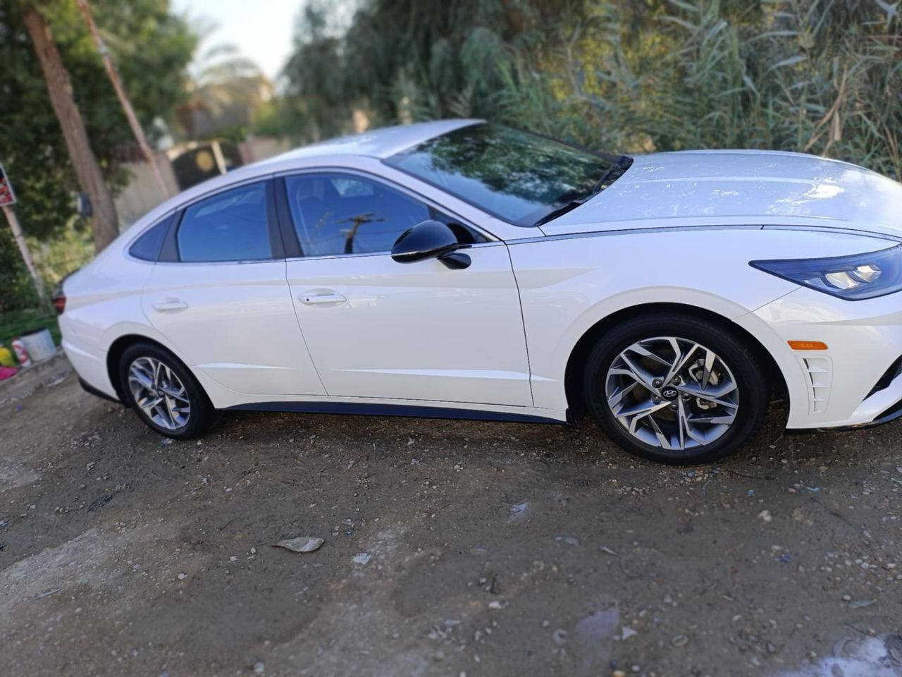 سلام عليكم  سوناتا للبيع او مراوس حسب قناعه2022  موصفات بصمه تشغيل عن بعد شاشه كبير  كشنات كهربائيّ  تئدفه بل كشنات رادار امامي جانبي خلفي سياقه ذاتيه توقف ذاتي اشاير بل مري لايت زنون 4عدسات ويل كب حجم18 تخم تيار حداديه جديده محرك 2.500 كير كهربائيّ دكم وبعد بيه هواي موصفات   حادث سياره طلقات بل باب وتكحيل على كد طلقه  ما صبوغ لا باب ولا اي شي ولا عابره على تكم  رقم سياره بابل رقم جديد  العنوان بابل حله التصال ***********
