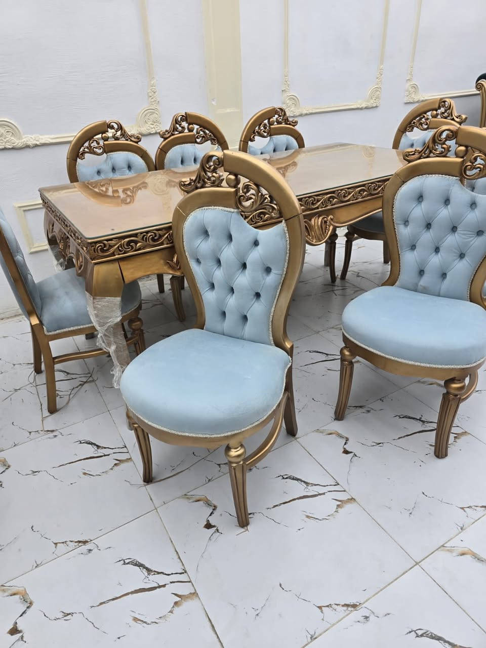 ✨ وصل حديثاً إلى مركز سمايل التسويقي ✨

طقم سفرة فاخر صناعة مصرية 
مصنوع من خشب الزان الأصلي
حفر يدوي متقن بتفاصيل ملكية أنيقة 
تشطيب راقٍ يضيف لمسة فخامة لبيتكم

جودة عالية • تصميم كلاسيكي فاخر • تفاصيل دقيقة

البيع نقداً وبالتقسيط المريح

📞 للحجز والاستفسار راسلونا عبر الصفحة
أو تواصلوا مباشرة عبر الواتساب

📍 مركز سمايل التسويقي
بلد – شارع الفرات
مجاور معمل مياه ريتاج.


**إذا كنت صاحب هذا الإعلان وتريد حذفه لأي سبب، رجاءا أرسل رسالة إلى الدعم الفني**