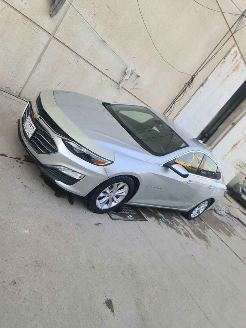 ماليبو 2020 حادث امريكا مرفق بالصور معوقين بعدلهة سنة وتنفك 
كاملة بدون اي نقص 
محرك 1500 اقتصادي 
السعر 118 
اتصال ***********
