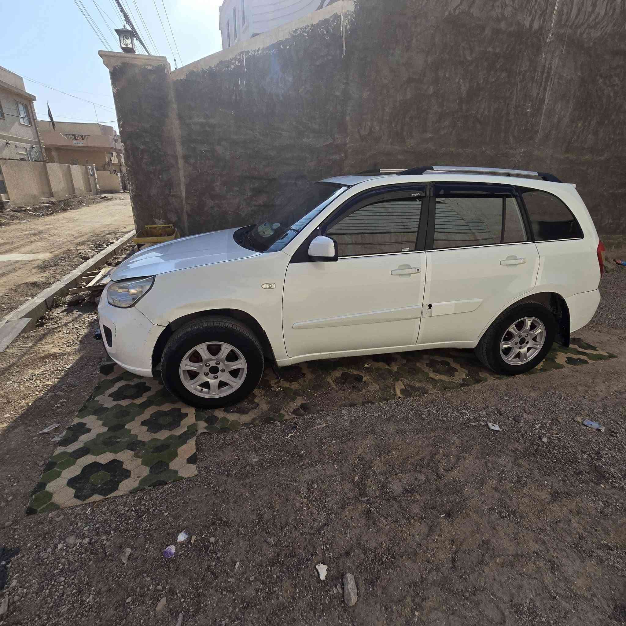 سيارة تيكو للبيع موديل ٢٠١٢ شكل ال ٢٠١٣
ابيض محرك كهربائي ١٨٠٠ 
بيه صبغ جاملغ 
سيارة تبريد تدفئة 
فتحة 
حساسات 
مري جانبي كهرباء
ويل كب
شاشة  
رقم انكليزي بغداد 
المكان صلاح الدين   / الدجيل 
السعر  ٥٥ ورقة 
للاتصال بي واتساب 
***********
