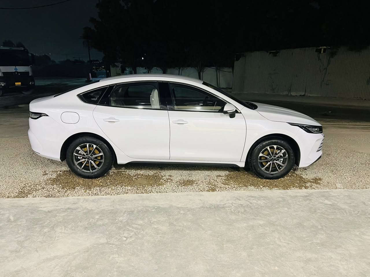 سلام عليكم
دستروير زيرو وكفاله عامه 
السياره خير من الله وشحنها كلش ممتاز 
وكل 20 يوم يلا افكر اديرلها بانزين ب15 الف 
سياره نظيفه ومرتبه الله شاهد رايد ابيعها لان مستعجل ع بيعتها 
السعر 18 ونص 

ورجاءً لحد يكسر بحلال العالم والشراي كل الهلا بي وع راسي


**إذا كنت صاحب هذا الإعلان وتريد حذفه لأي سبب، رجاءا أرسل رسالة إلى الدعم الفني**