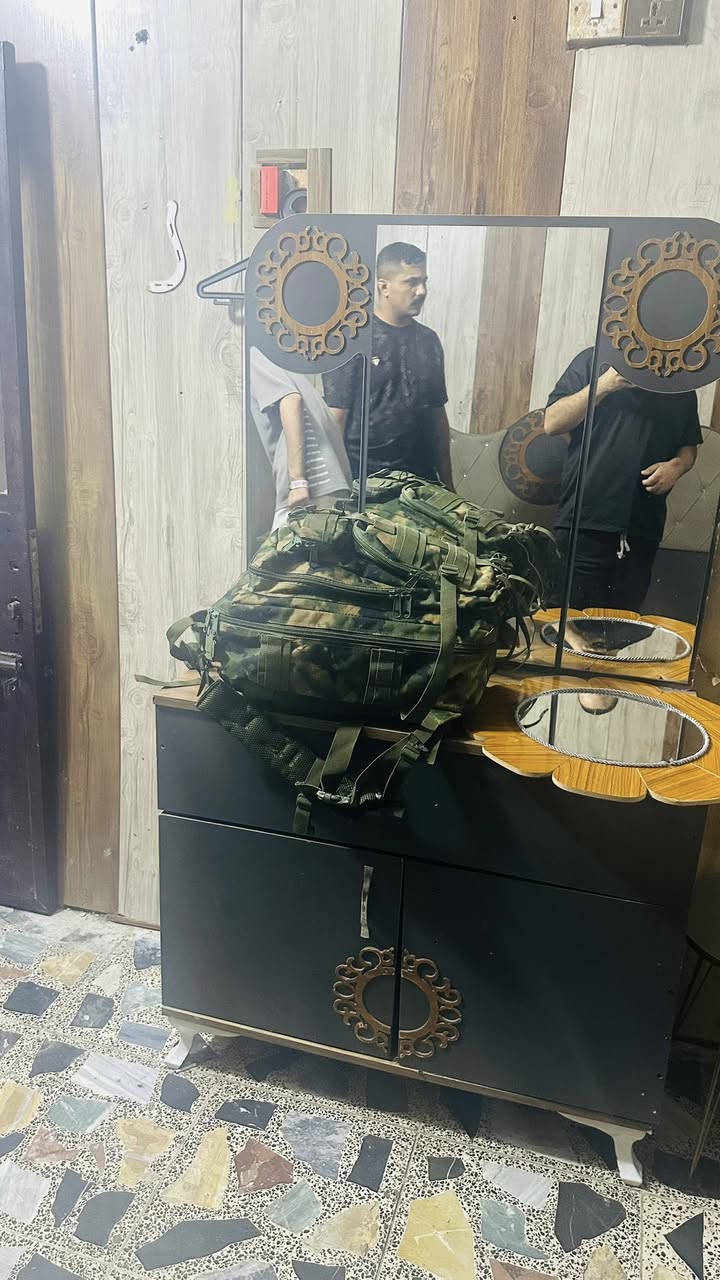 السلام عليكم غراض للبيع
تخم بي اضرار سعر ١٠٠
كاونتر بي تصليحات ١٠٠
طباخ نضيف ٢٠٠
غرفه نوم نضيفه ٣٠٠
استفسار خاص او ***********
