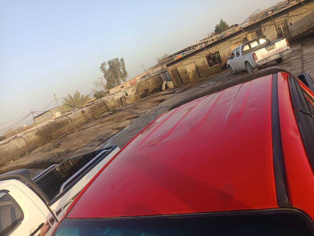 هايلوكس 2010 كير عادي كويتي شاصي 19
بيها باب وجاملغ خلفي صبغ  ومضروبة حالوب  
السيارة كشرها مو شي بس كير ومكينة كفالة داخلها نظيف كهربائياتها كاملة كلها شغالة 
مكان السيارة كربلاء 
*********** كربلاء, العراق
