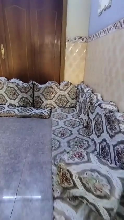 جلسه خليجيه اصلي للبيع جديده السعر 500 اثر من 14متر للاستفسار ***********
@
