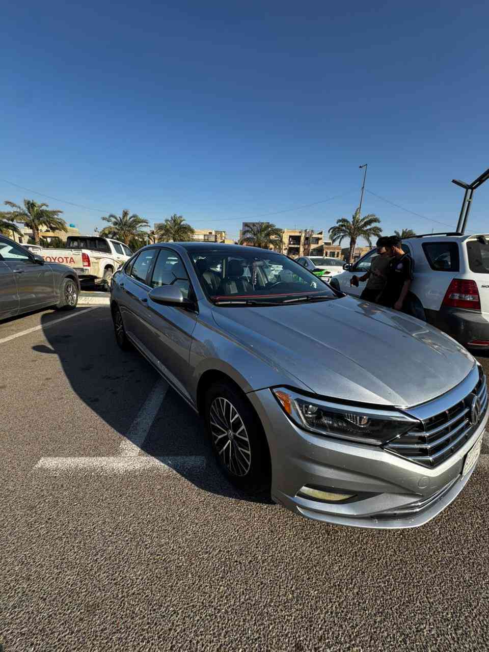 سلام عليكم من رخصت الادمن جيتا 20سلفر وارد امريكي فول مواصفات بيه ٣ قطع صبغ سياره حلوة تخم تاير رقم بغداد صدر جديد محرك 1400 تيربو كشنات جلد تدفة وتبريد بالكشنات لد نهاري كهربائيات كاملة مابيه اي نقص رادارات شاشت عطلات سياره خير من الله السعر هذا رقم التلفون ***********
