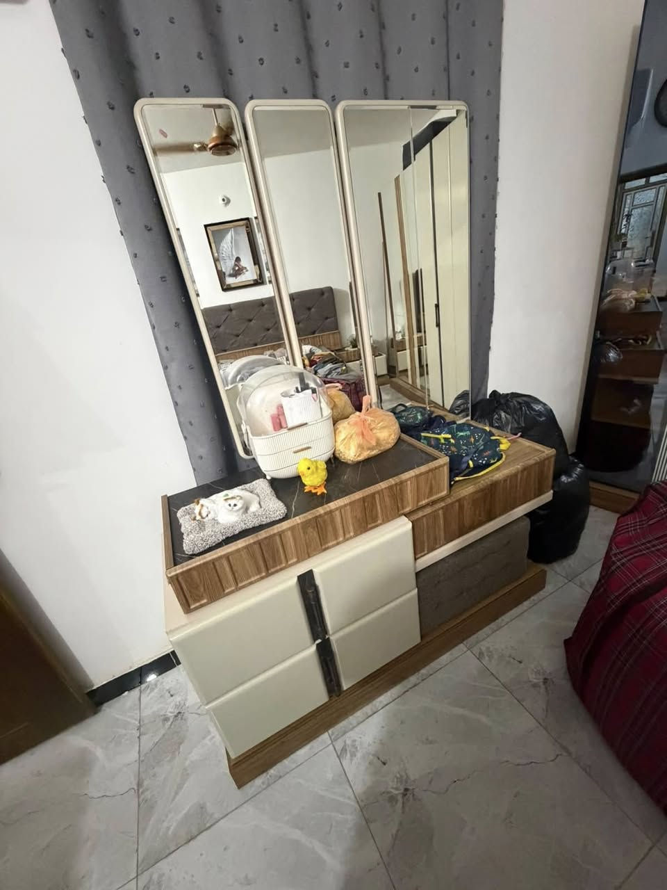 غرفه سويدي نظافه 100‎%‎ مكانها ابي غريب الزيتون
‭0783 509 4283‬
غرفه نوم اخت الجديده عنوان ابي غريب الزيتون سعرها مليون ونص بيها مجال نظافه ميه بلميه
