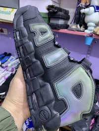 حذاء رياضي باله اصلي قطعه بشرط نضافه 100/100 قياس 45 طول قدم 29 سم الس...