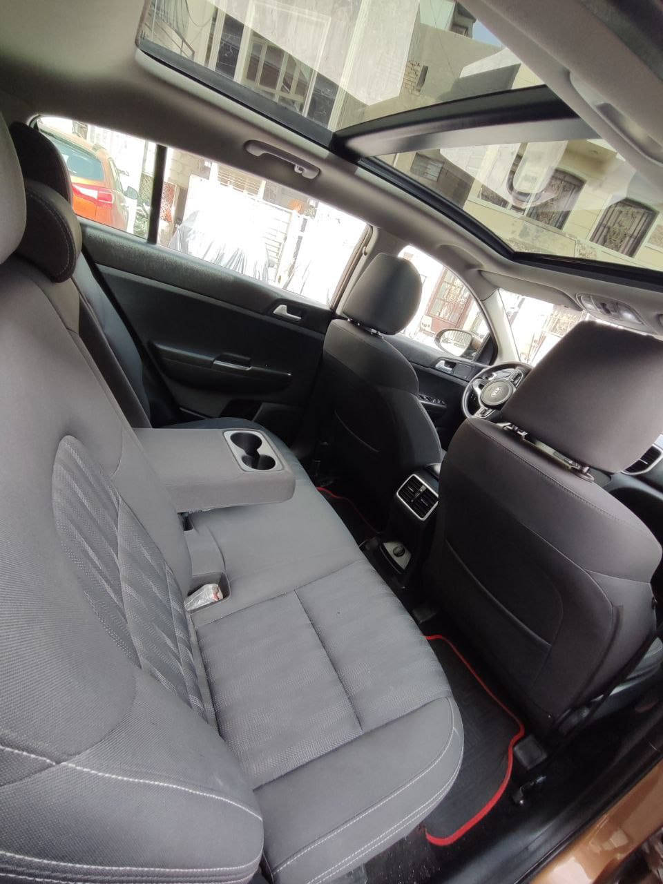 السلام عليكم
كيا سبورتج 
 موديل 2017
ماشية 70 الف حقيقي 
موصفاتها : بانورمار 
مكينة 1600 
لد نهاري  + بك لايت LED 
لايت ضباب
ويل كب 19
تحكم ستيرن فول مع تحكم بلوتوث
قطعتين تبريد امامي خلفي 
لايت اوتو
نضام منحدرات
5 ويل كب 
شاشة اعطال
بانوراما 
مري طي أوتو 
اشيار بل مري 
دبل اسويج مال شركة 
سياره فول عده البصمه او الجلد 
رقم اربيل سنويه او هزه جديد باسمي تحويل مباشرة 
السعر 168 اوبيه مجال قليل 
للتواصل *********** بي واتساب
