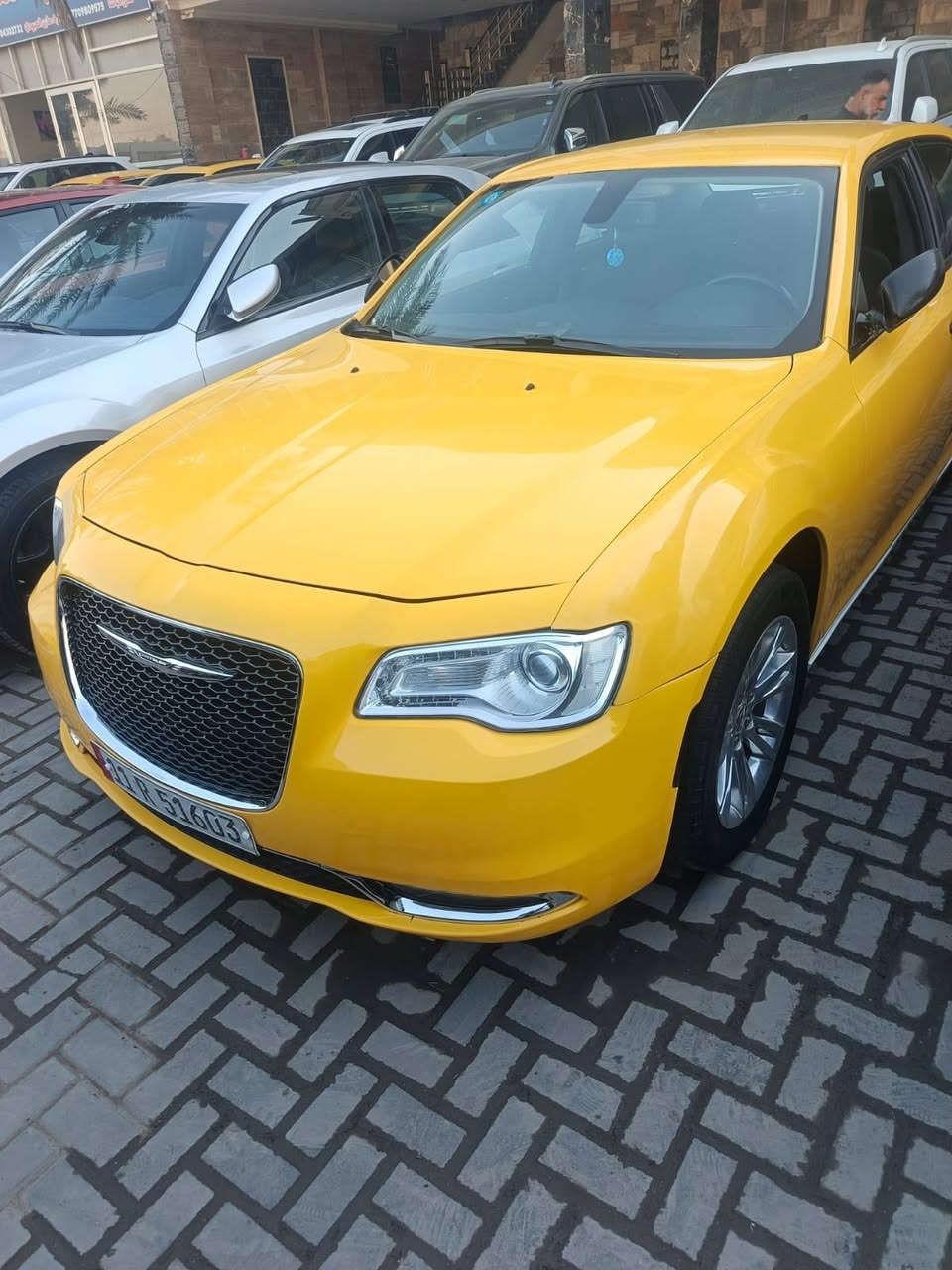 سلام عليكم من رخصت مدير الكروب
كرايسلر وبامة  موديل 2020 اصل  رقم بغداد بسمي صور حادث 

مرافقة بل صورة رقم الهاتف (***********) مكان بغداد 

مدينة صدر سعر (230 ) بيها مجال
