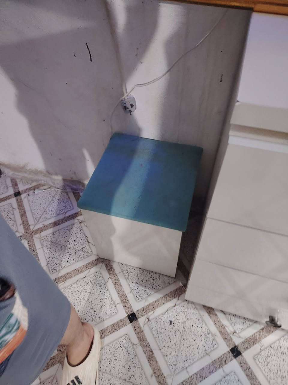 سلام عليكم اخوان
✅غرفه 9 قطع ضخمه

✅حجم الكنتور 240 

⬇️حجم جربايه 350 

✅معه كومديات 

✅ميز توليت 

✅درور 

✅مرايه عاموديه 

✅طابوريه 

✅شازلون 

⬇️اي استفسار 

✅رقم *********** 

ملاحظه اغراض الجربايه الاطار مالتها كامله اي نقص ما بيها

ملاحظه الغرفه نظافتها 70%
سعر ما عده توصيل 440
